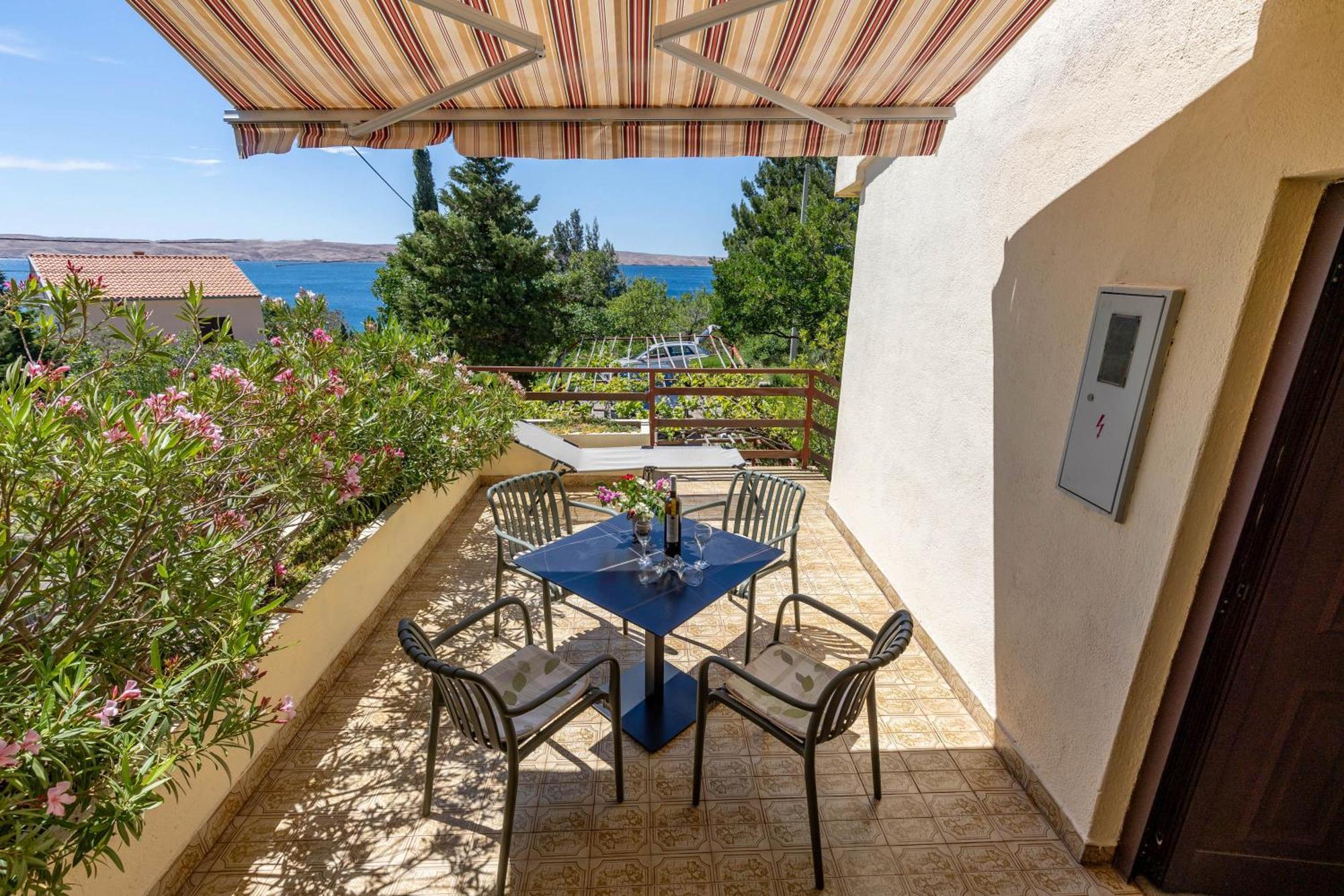 Beachfront House Nada - Happy Rentals คาร์โลบัก ภายนอก รูปภาพ